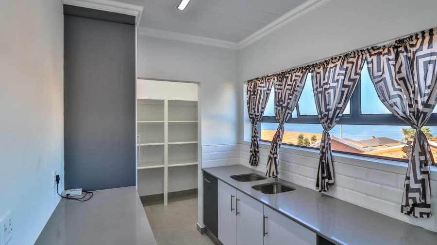 3 Bedroom Property for Sale in Dana Bay Western Cape
